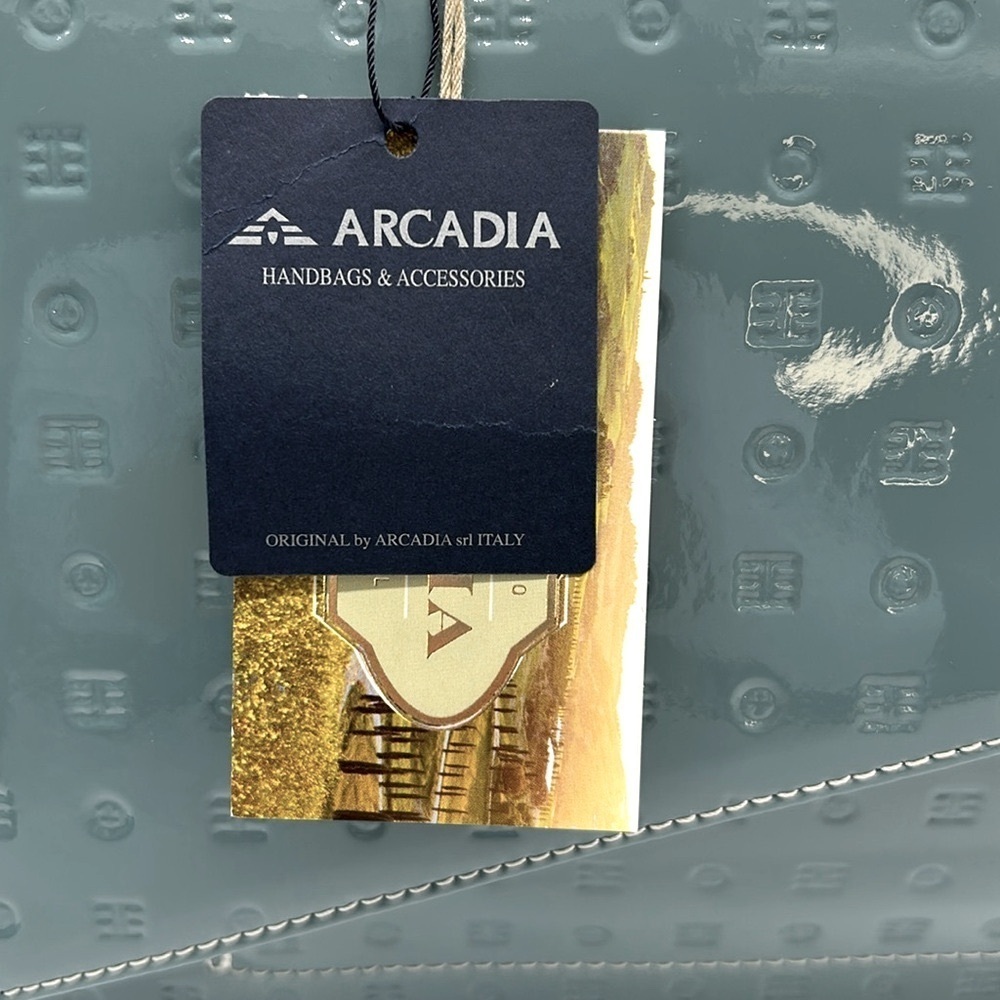 2385- Arcadia Women’s Crossbody Bag Made In Italy Patent Leather NWT - Picture 7 of 14